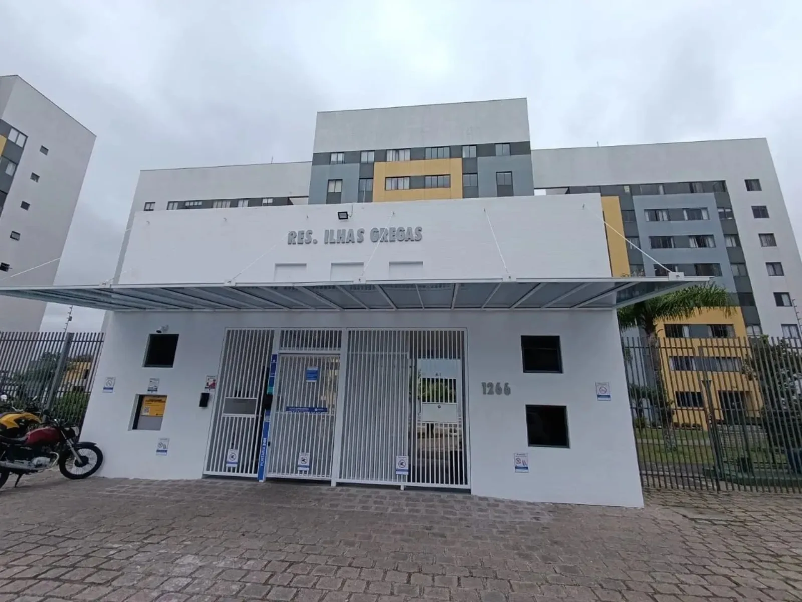 Portaria 24 horas — acesso controlado todos os dias